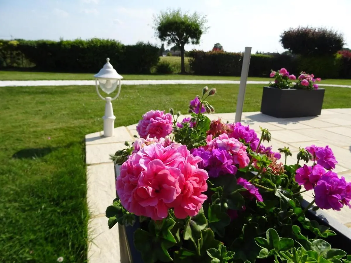 Brin De Bonheur Villa Evran Holiday home
