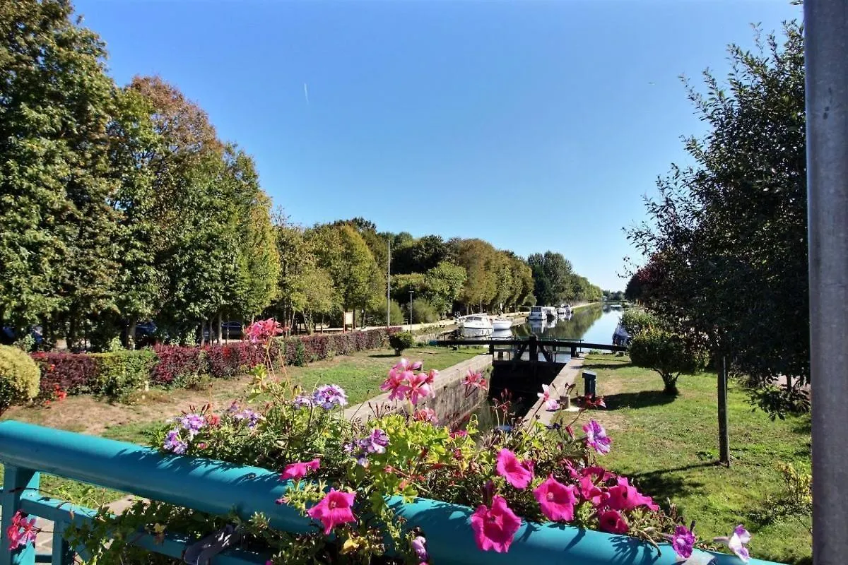 Villa Brin De Bonheur Évran 0*,